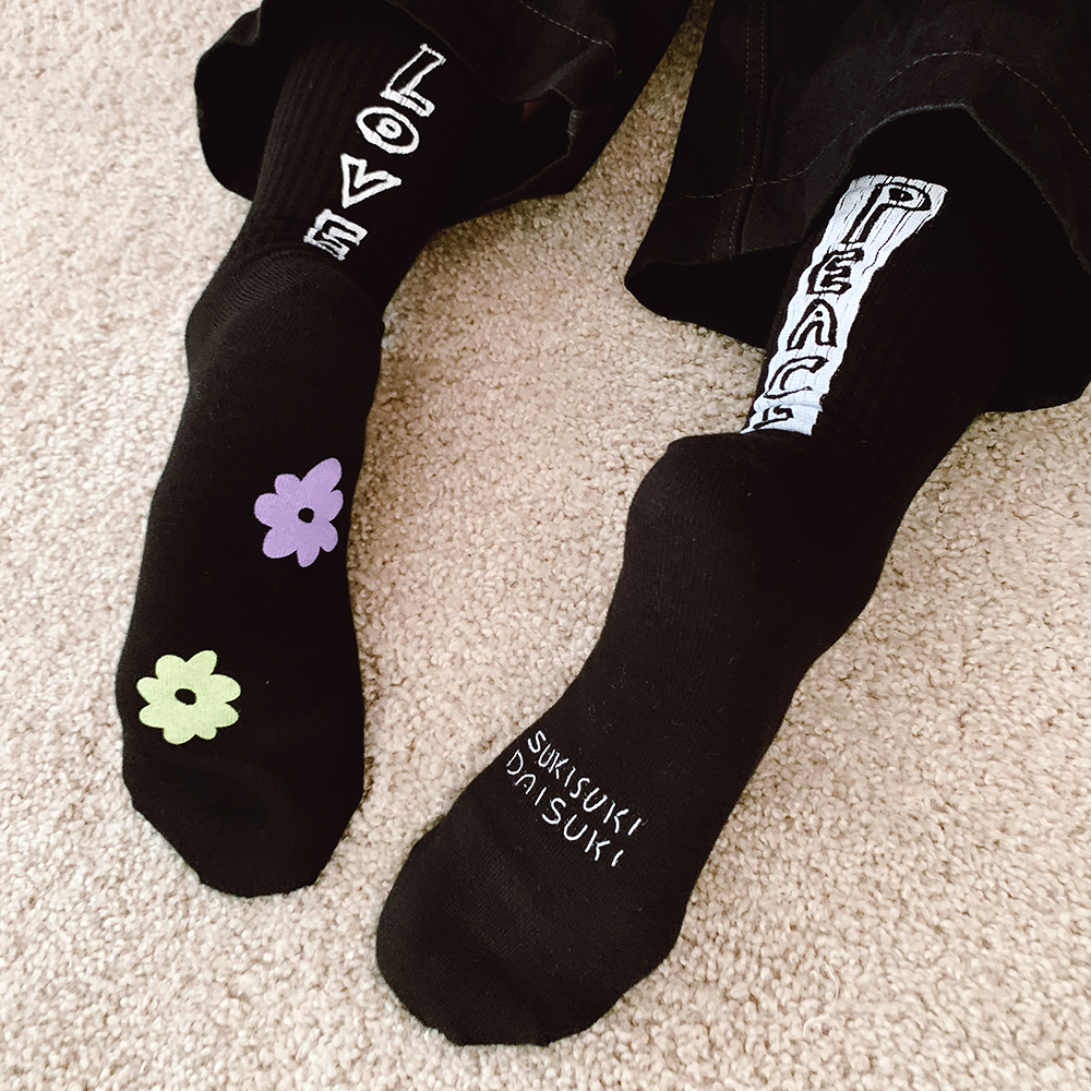 SUKISUKIDAISUKI/LOVE&PEACE SOCKS